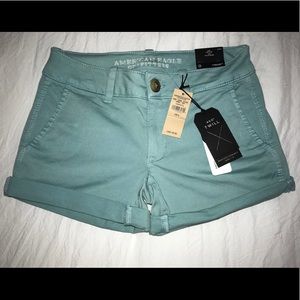 NEW size 0 American eagle shorts